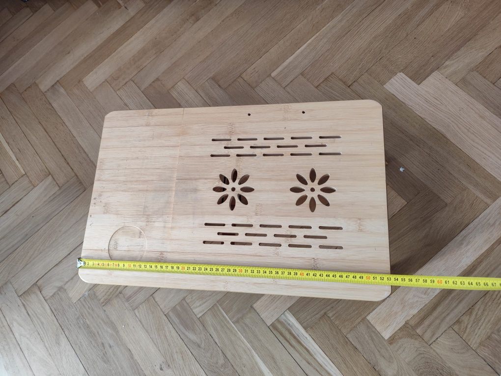 Drewniany stolik pod laptopa lub śniadanie składany
