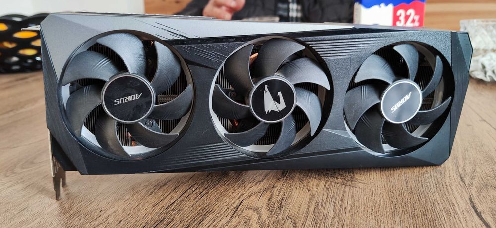 RTX 3060 TI Gigabyte aorus elite