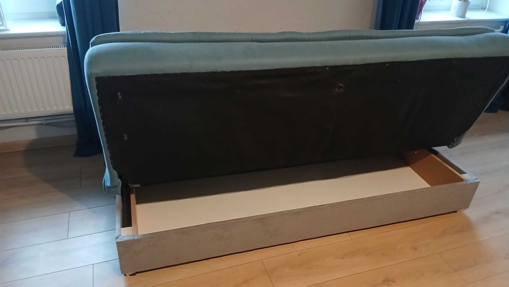 oddam  kanapę w dobrym stanie