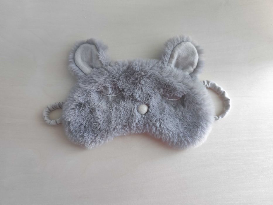 Maska do spania na oczy pluszowa futrzana