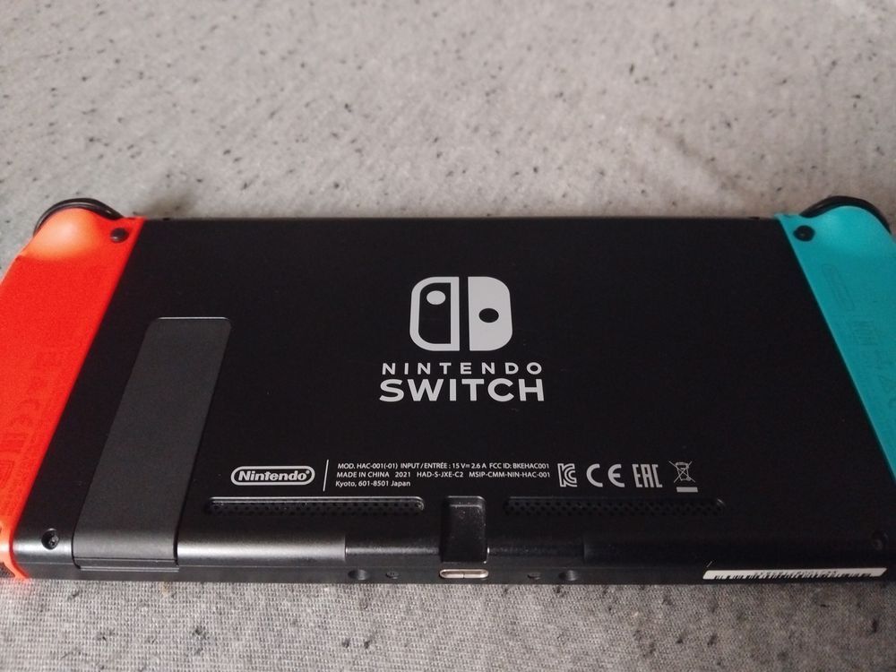 Nintendo Switch V2