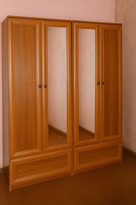 Шафи для спальні