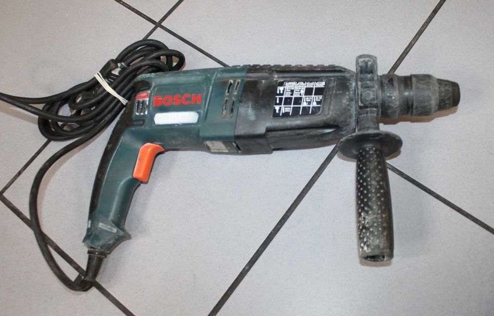 Młotowiertarka Bosch GBH 2-26 800W SDS Plus
