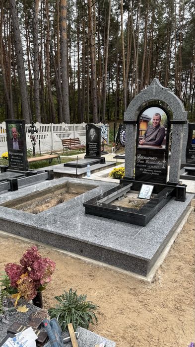 Памʼятники  з граніту та мармуру від виробника