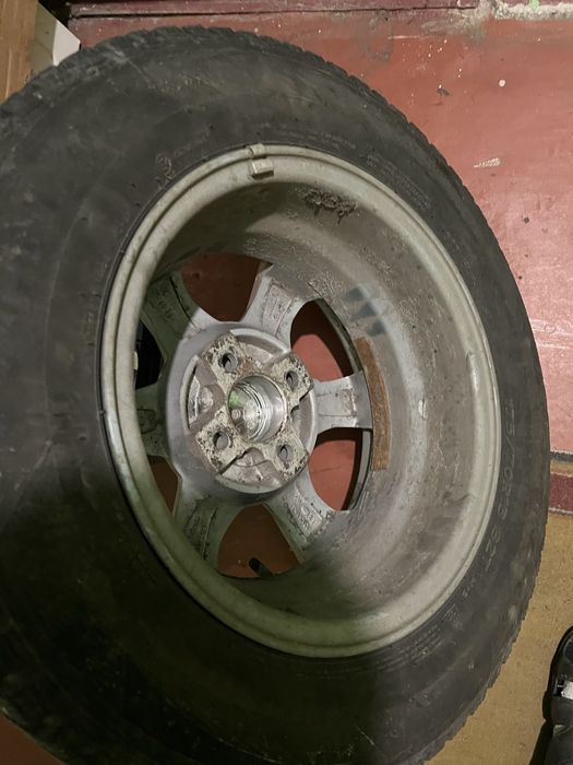 диски р13 4/98  4/100 з жигулів на гарній зимовій гумі ваз ланос