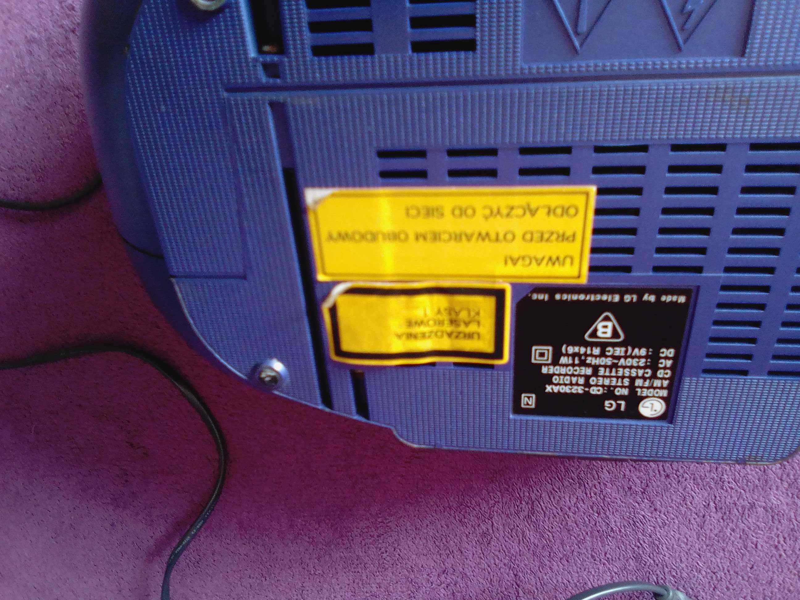 LG radiomagnetofon , CD Player .