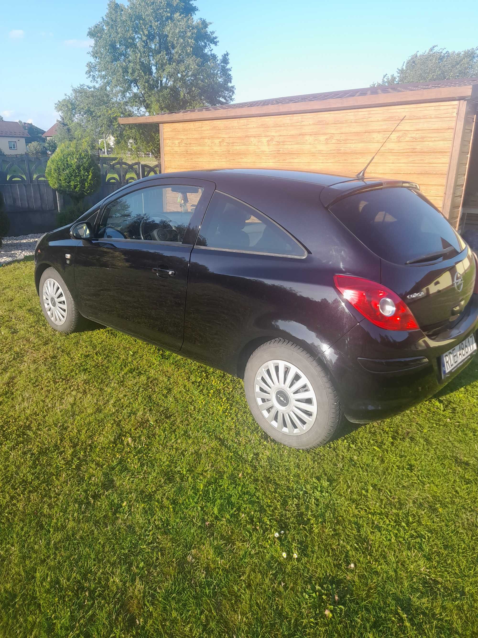 Opel corsa d 1.4 2010r