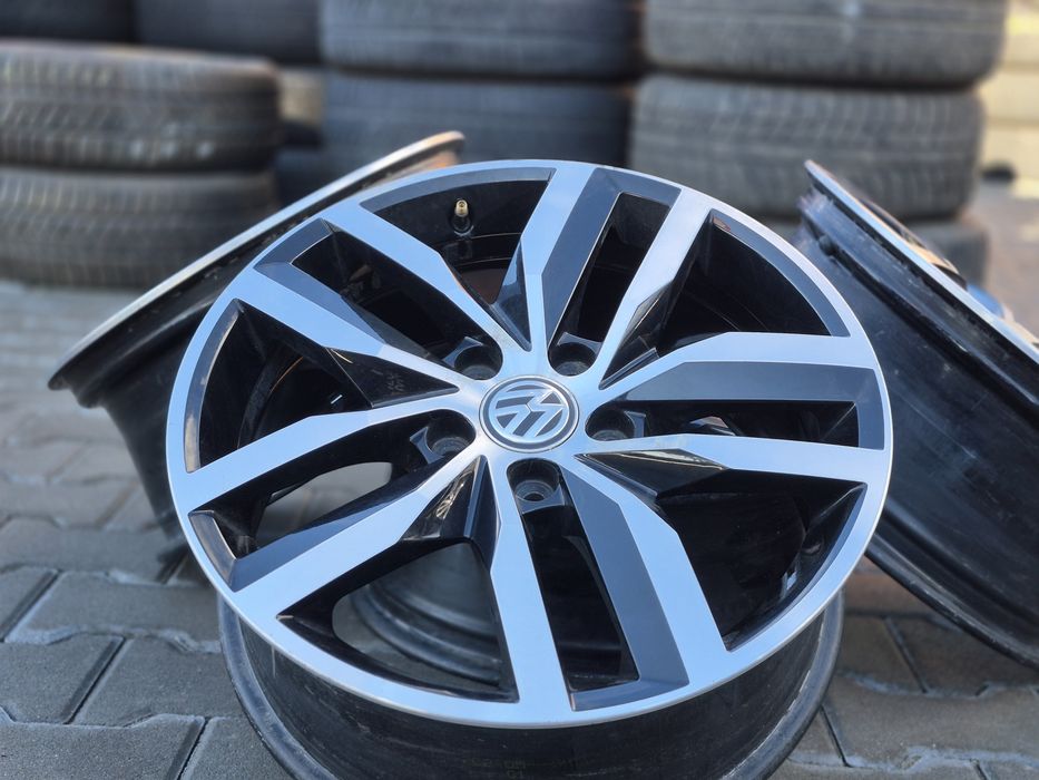 Продаж оригінальних дисків 7JXR17 на Volkswagen Golf,  Touran,  Passat