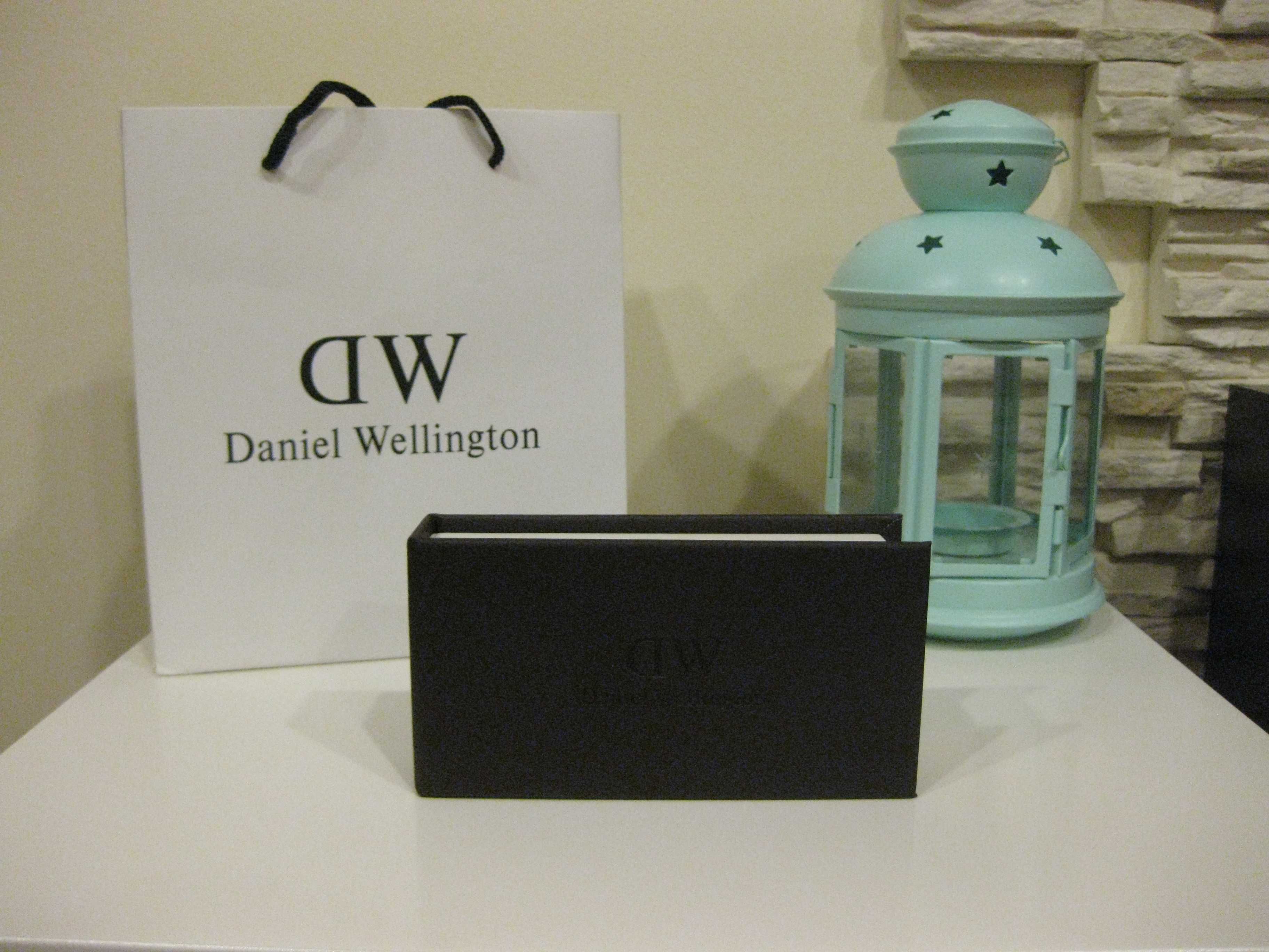 Zegarek damski DW Daniel Wellington 0901