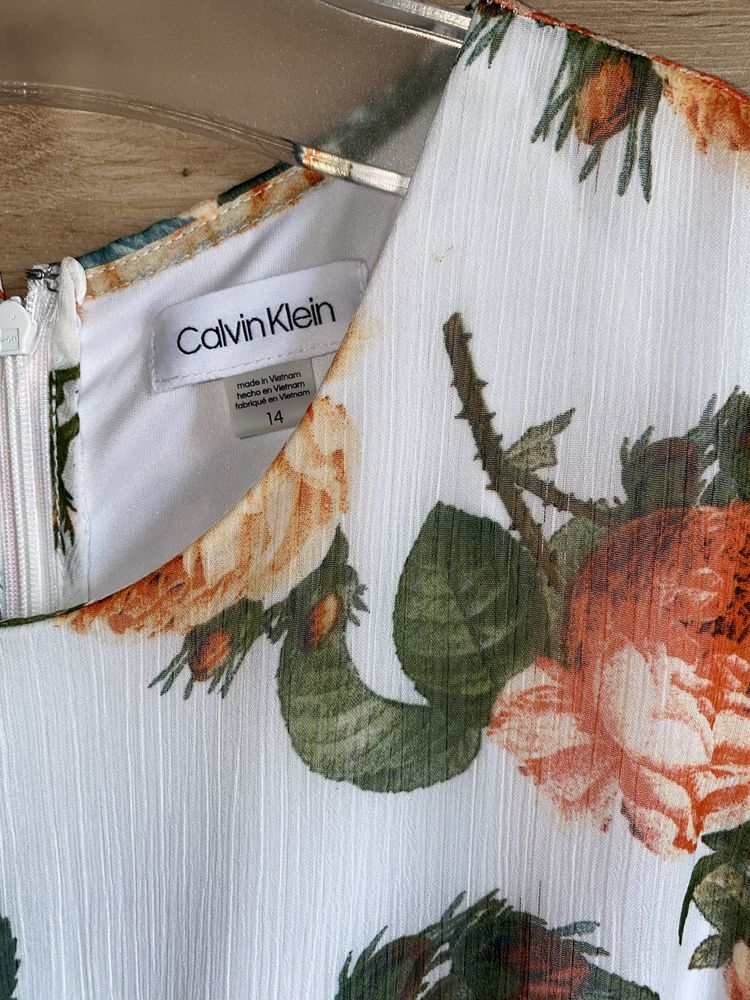 Sukienka zwiewna Calvin Klein r 14