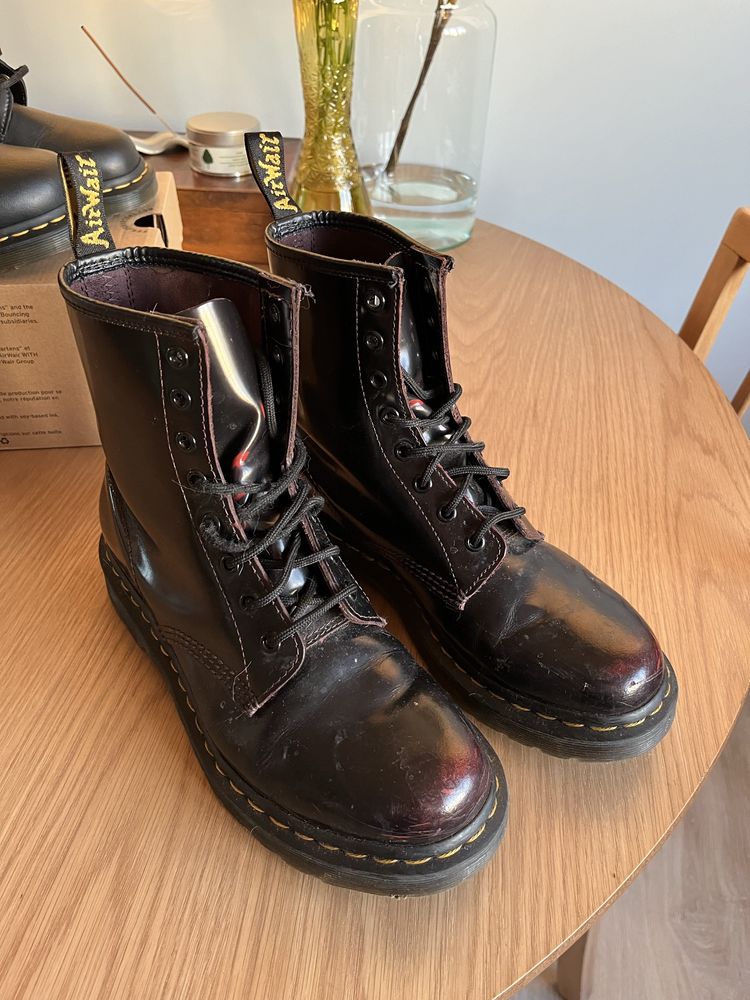 Dr martens wiśniowe