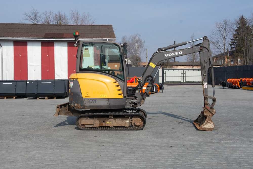 Екскаватор Volvo EC27C 2015