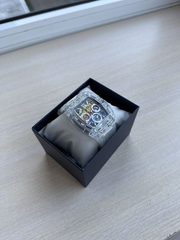 Годинник Guess Skeleton