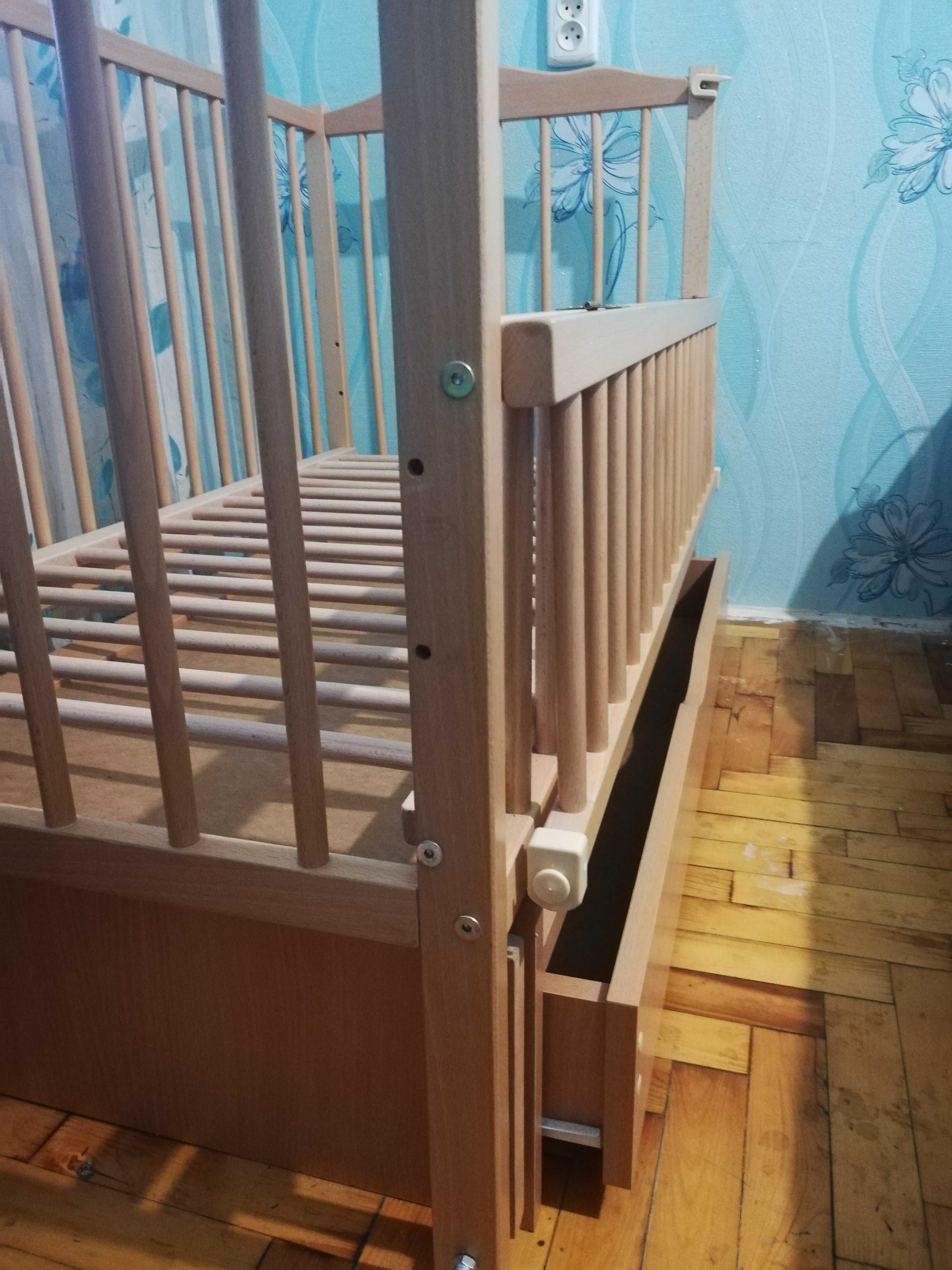 ліжко дитяче, кроватка детская на шарнирах, откидная боковинка