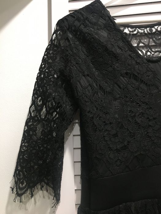 Sukienka koronkowa Reserved