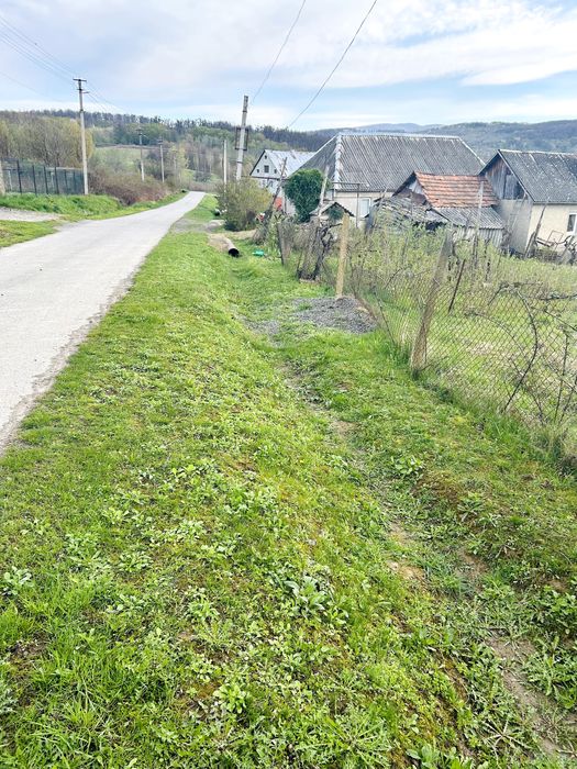 Продам гарну ділянку з дуже красивим краєвидом