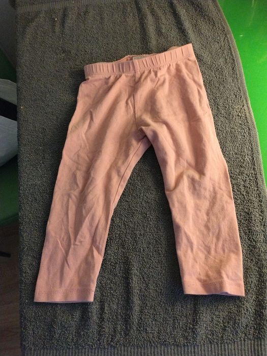 Pudrowe różowe spodnie niemowlęce