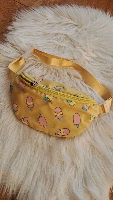 Saszetka, torebka, nerka dziewczęca / młodzieżowa