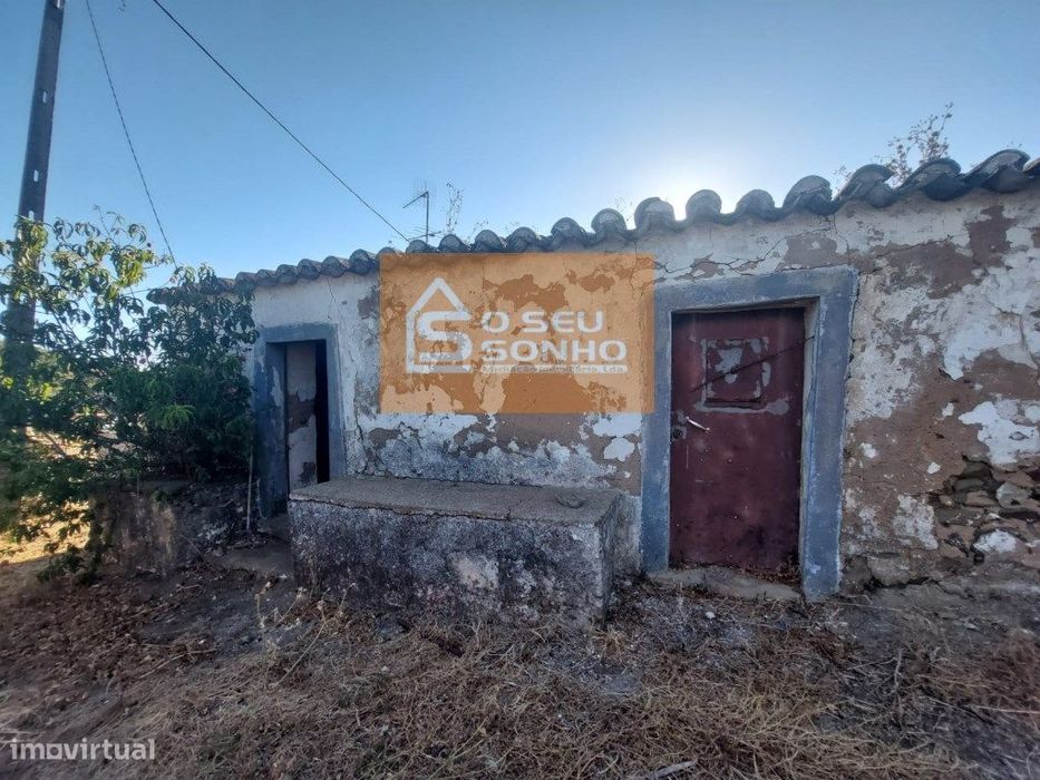 Casa Antiga T2 para recuperar