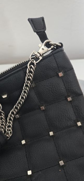 Listonoszka River Island z ćwiekami