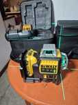 Laser Dewalt 360° luz verde