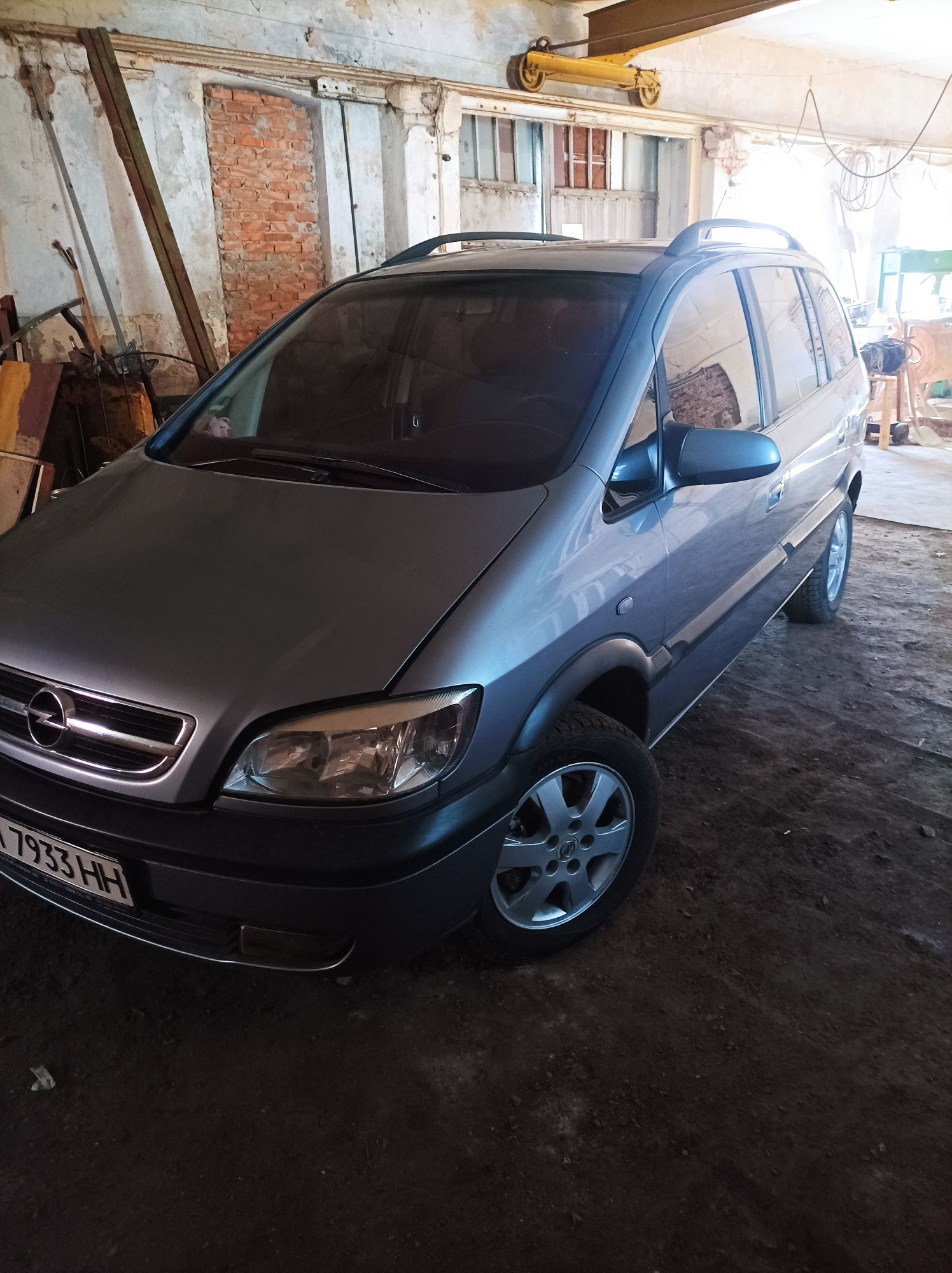 Продам Opel Zafira A 2003