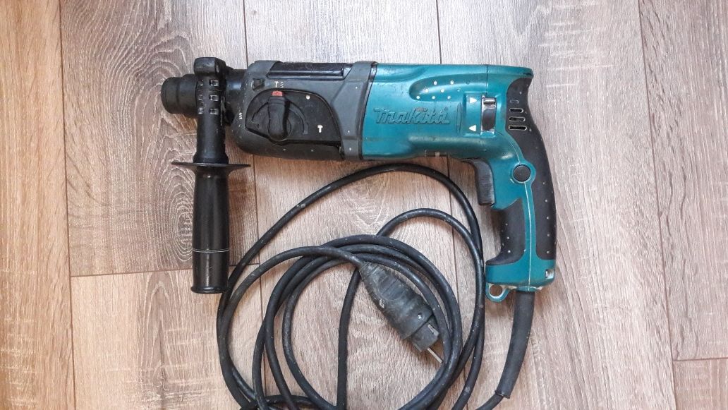 Перфоратор Makita 2470