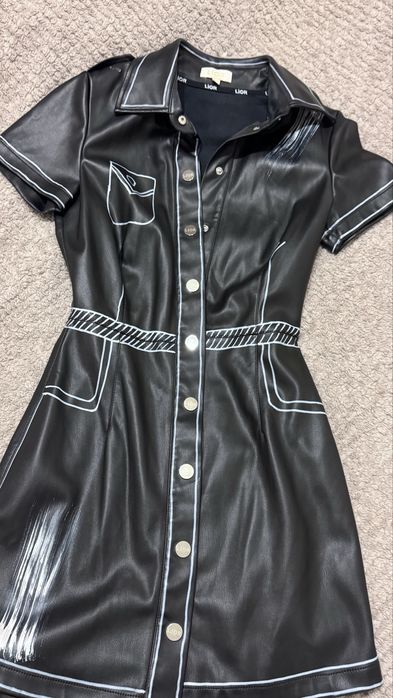 Красивое платье лиор lior кожзам