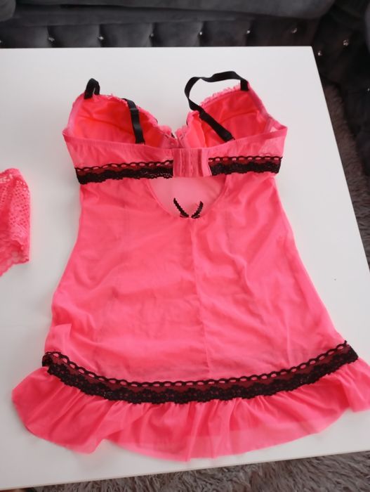 Komplet zestaw koszulka nocna pas do pończoch majtki M/L