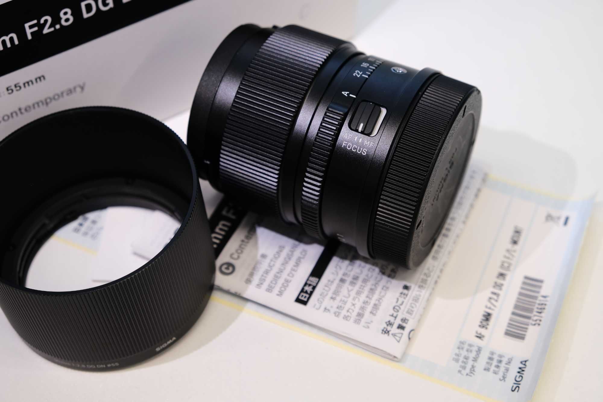 Sigma 90mm f/2.8 DG DN Contemporary (L-mount) | Повний комплект