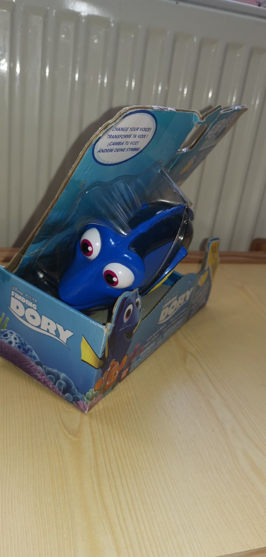 Rybka Dory nagrywająca