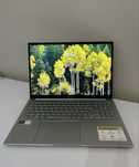 Laptop ASUS VivoBook AMD Ryzen 5 5600H Radeon Graphics 3.30 GHz