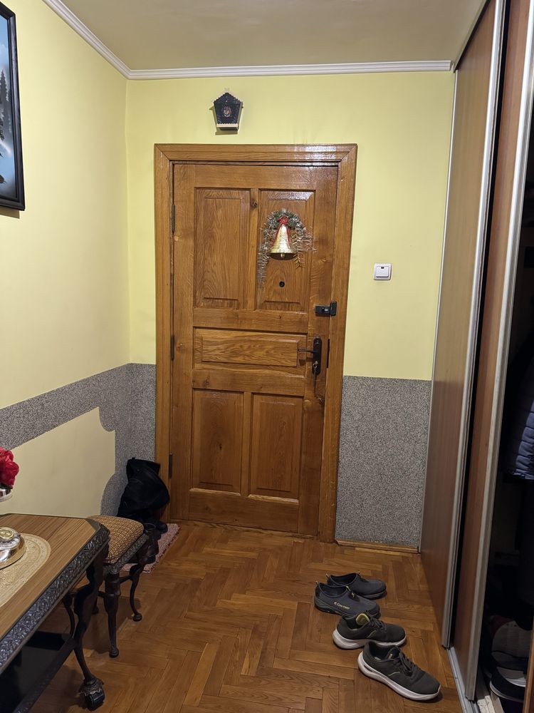 Продається двокімнатна квартира