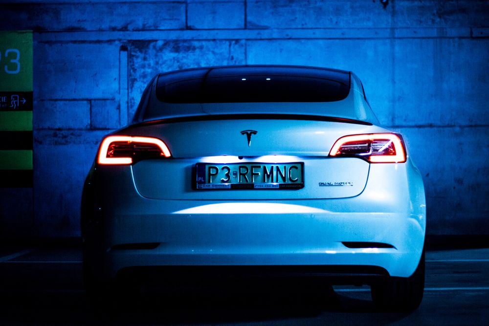 Wynajem Tesla Model 3 Performance Wynajem Poznań