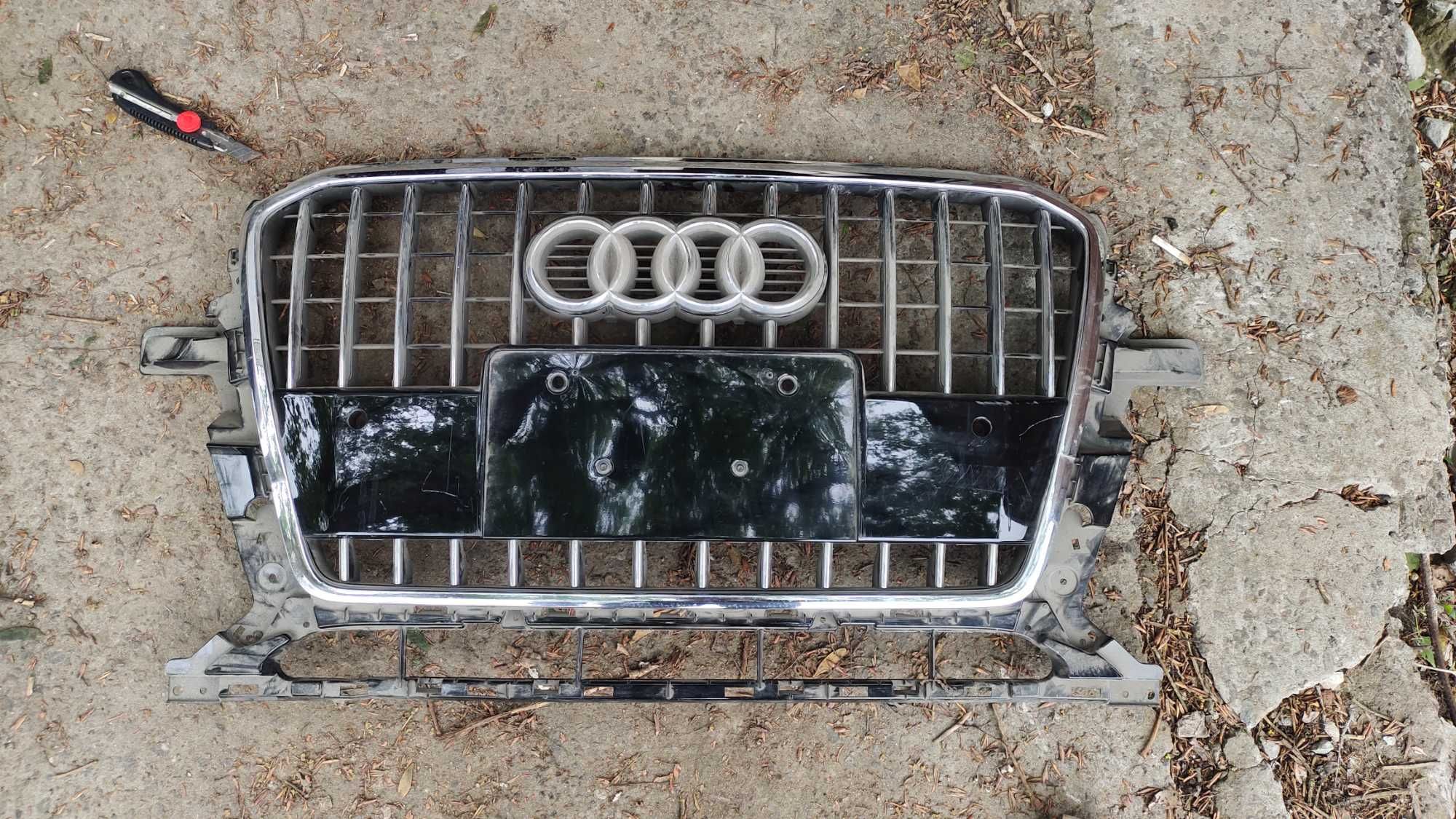 Решітка Радіатора Ауді Q5 s-line