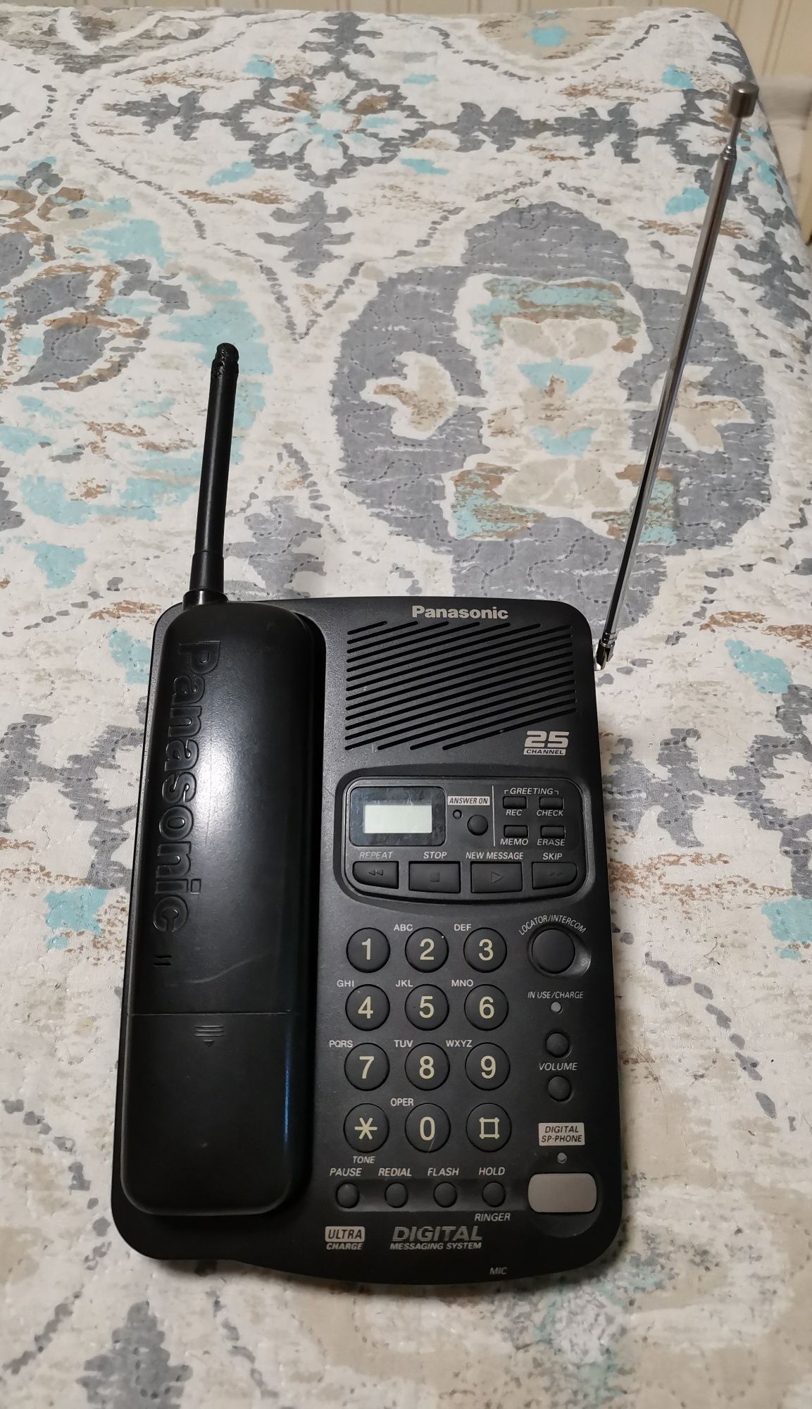 Радиотелефон Panasonic KX - TCM424 - B