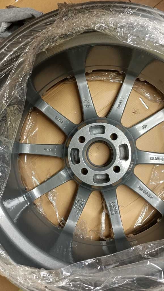 Alu Felgi 17" FMG  4x100  ET35