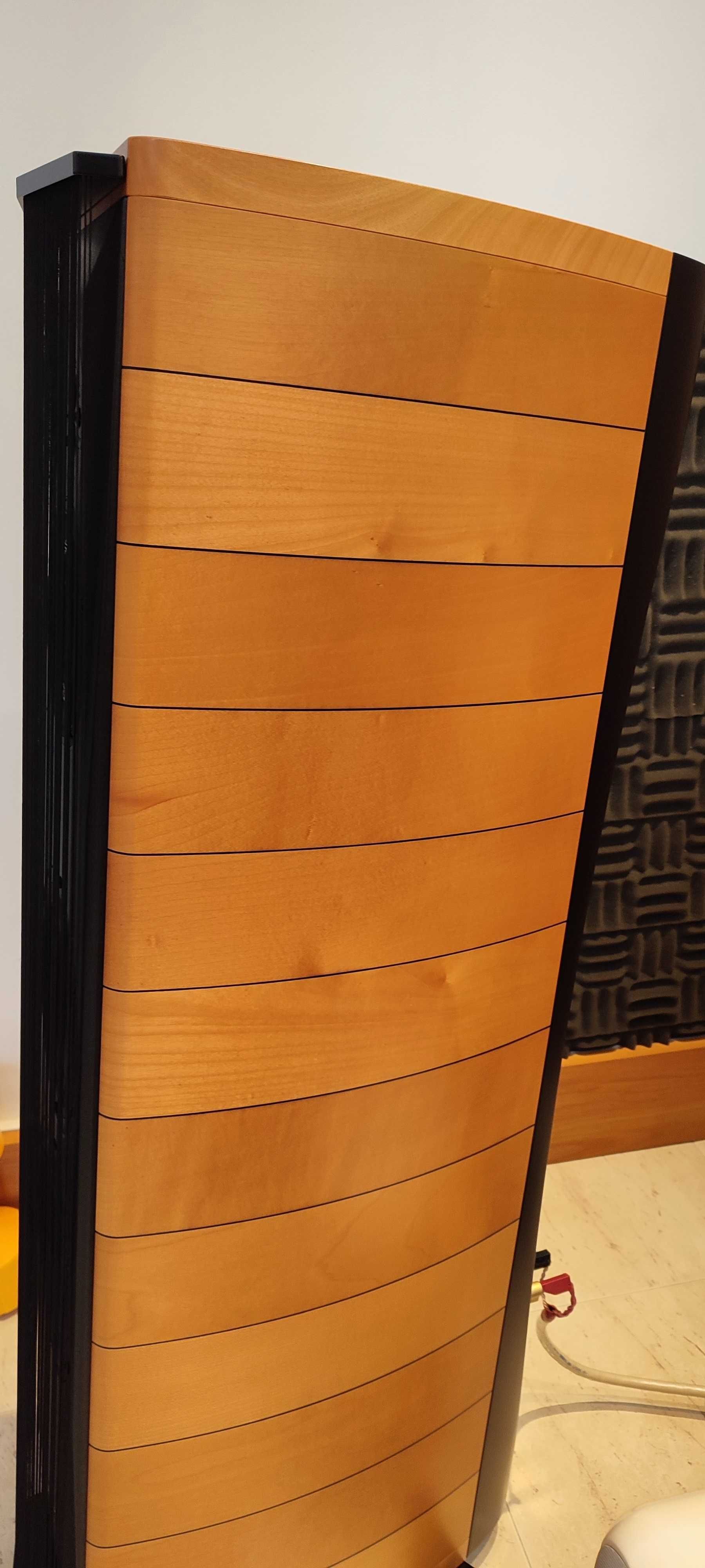 Sonus Faber Cremona M, colunas de chão de 3 vias (em excelente estado)