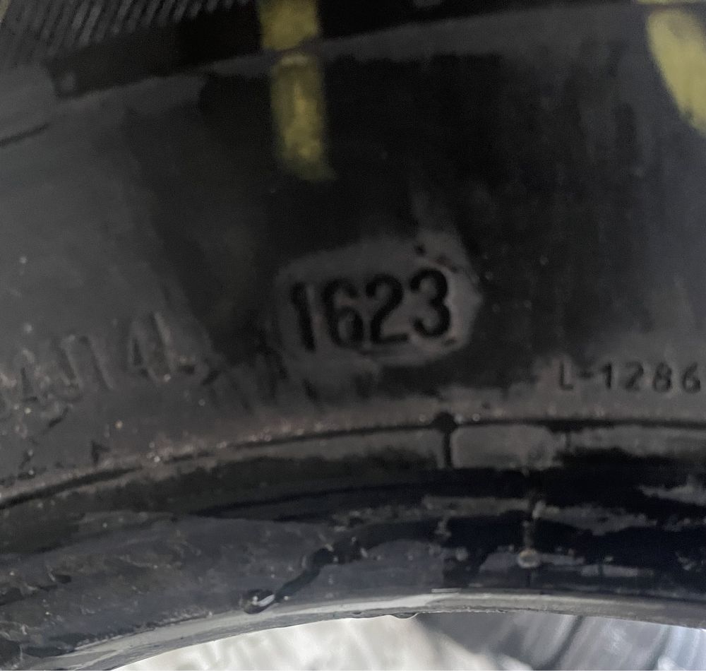 Continental HTR2+ 215/75r17.5