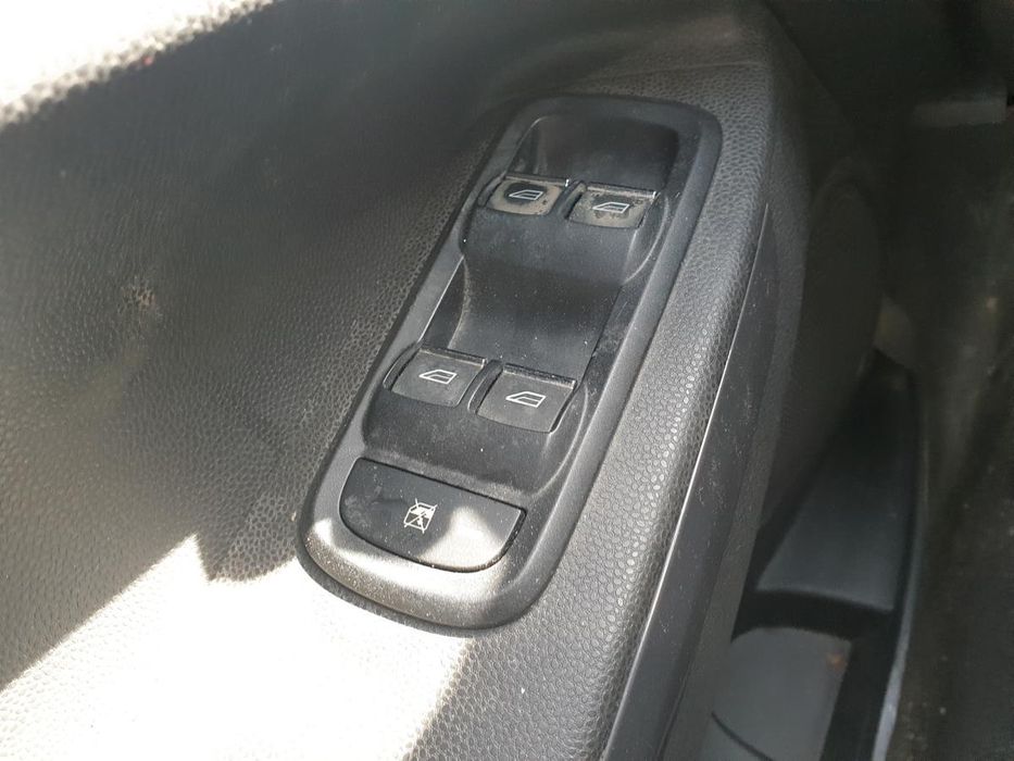 Comando / botão / interruptor vidros frente esquerdo FORD EcoSport
