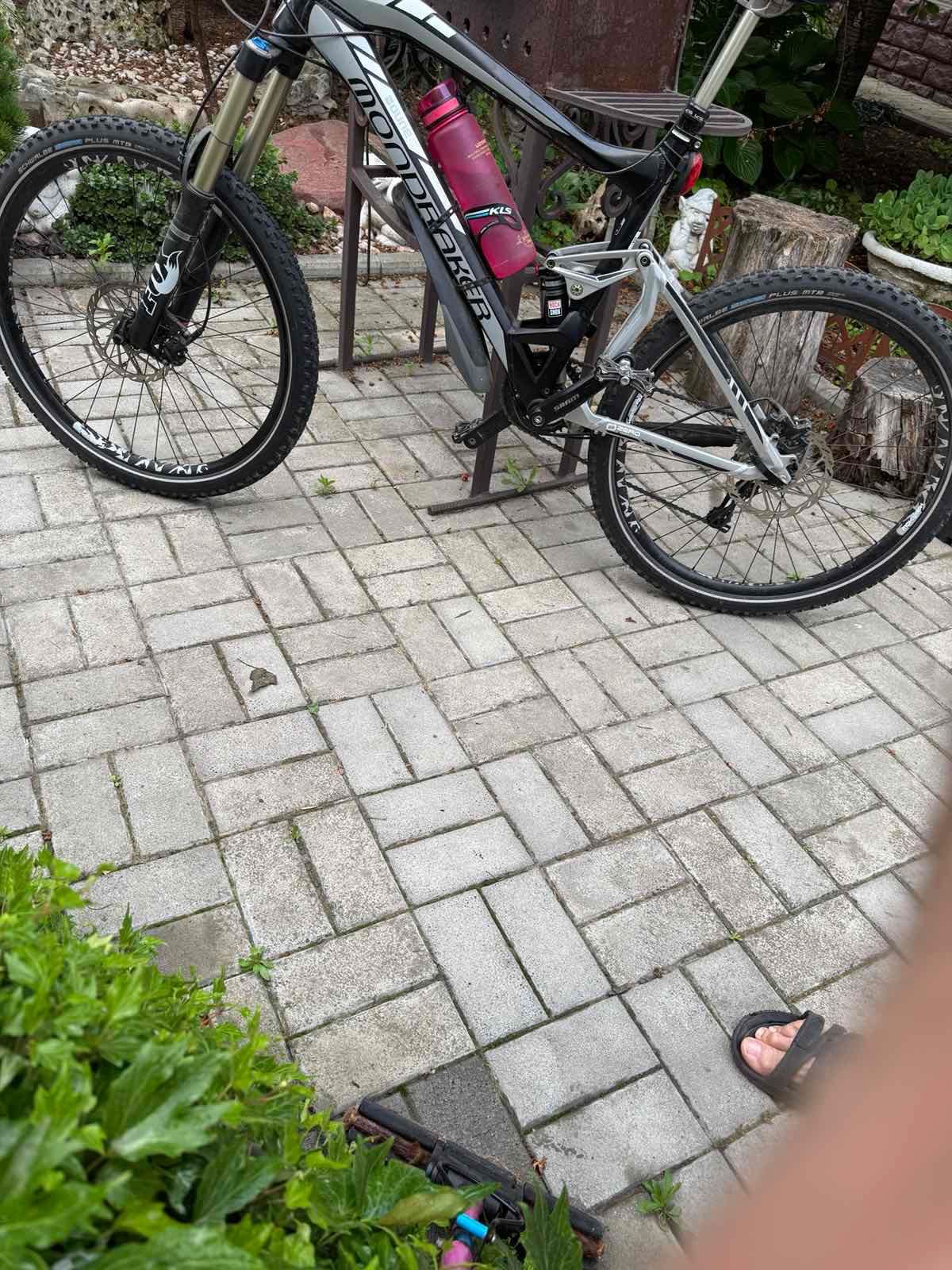 Двохподвес Mondraker Dune