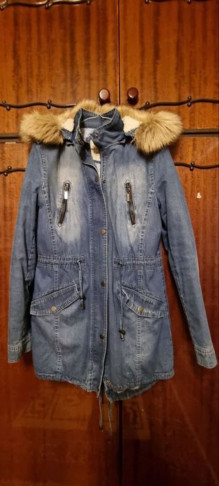 Тепла осіння куртка