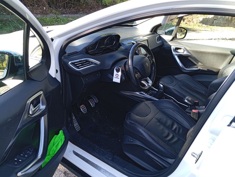 Peugeot 2008 1.6 vti