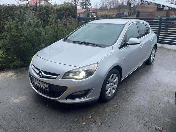 Opel Astra J COSMO, LIFT*1.4T 140KM*BiXenon*Kamera*1 wł*LPG