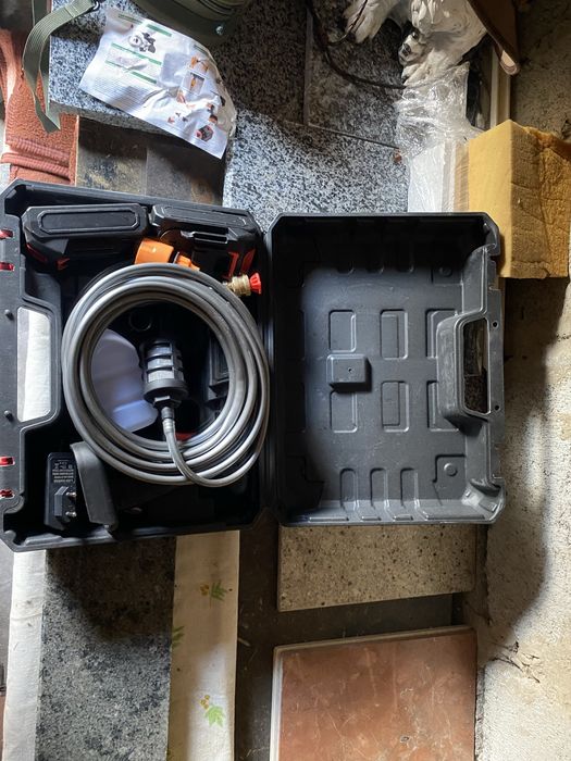 авто мийка акумуляторна