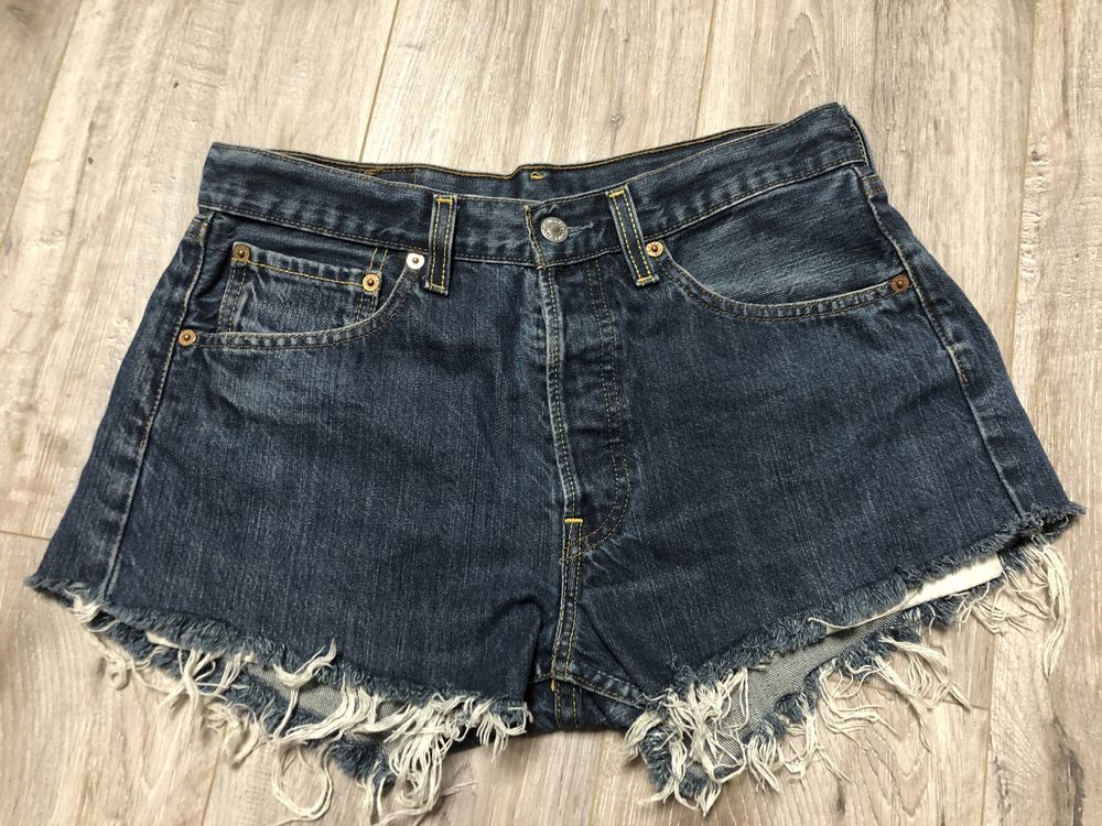 Шорты Levis женские