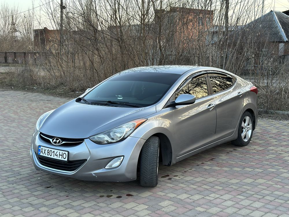 Hyundai Elantra 2011