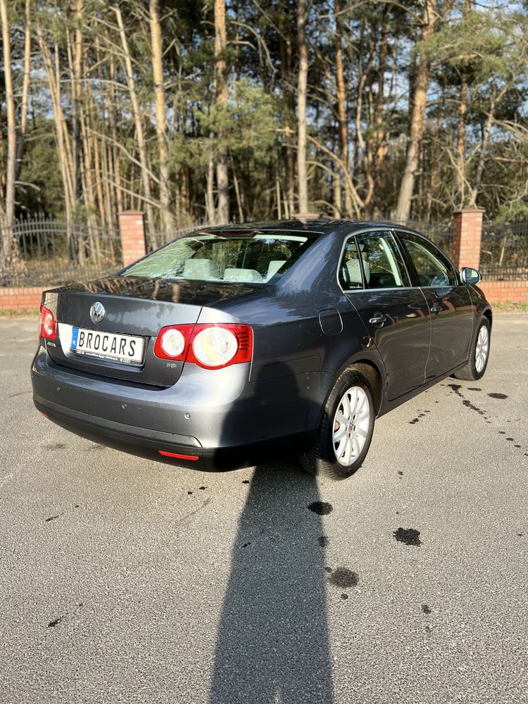 Volkswagen Jetta 1.6 Fsi 2007 rok Mały przebieg! Z Niemiec!