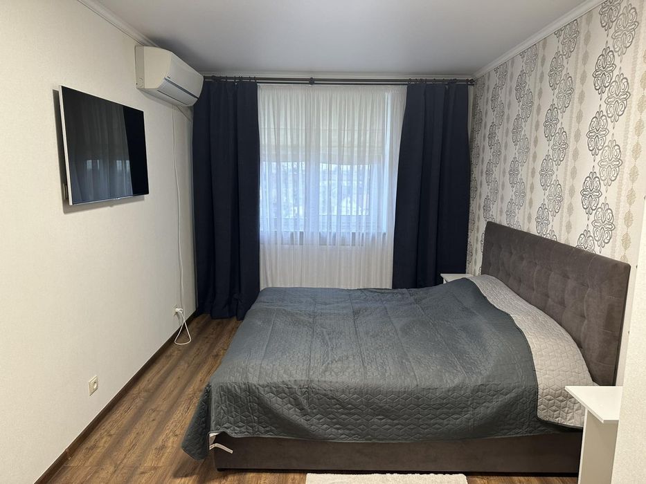 Вільна, Актуально, Центр, Оренда на будь-який терм для ЗСУ або сім'ї .