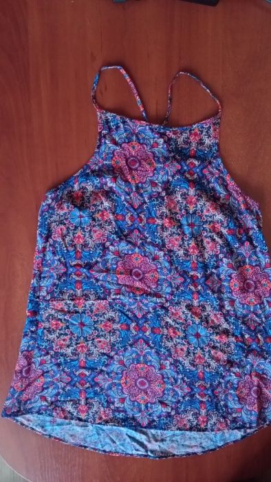 Разноцветная блузка блуза с узором